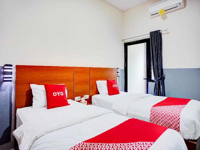 Hotel O Sean'S Residence Mansyur Near USU image