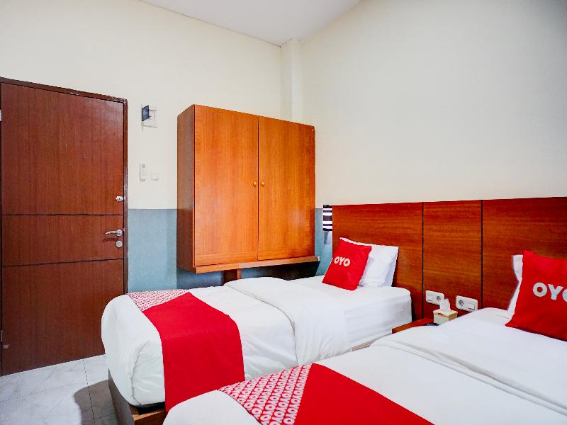 Hotel O Sean'S Residence Mansyur Near USU image