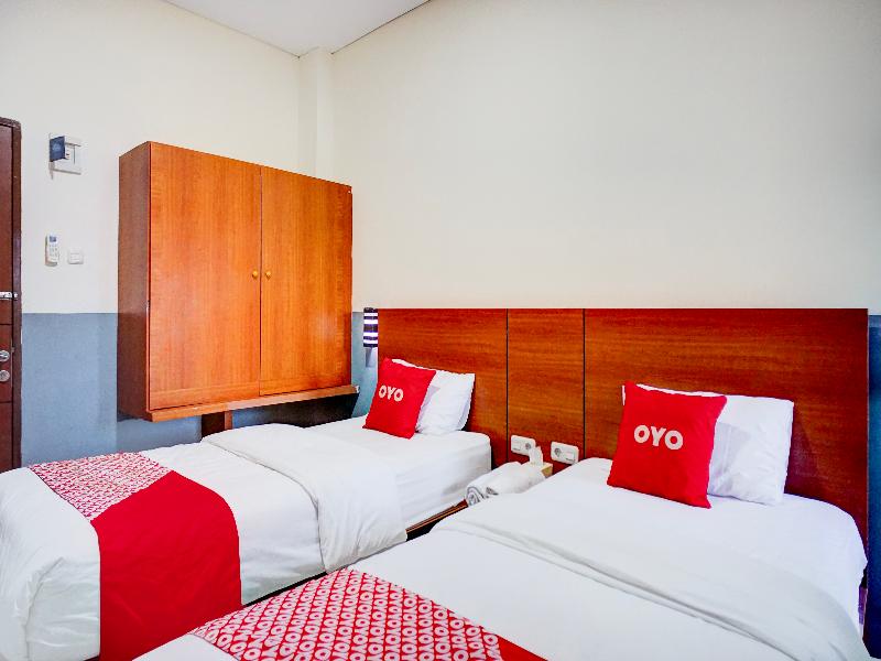 Hotel O Sean'S Residence Mansyur Near USU image