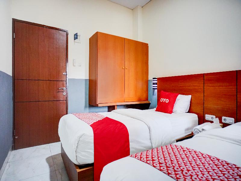 Hotel O Sean'S Residence Mansyur Near USU image