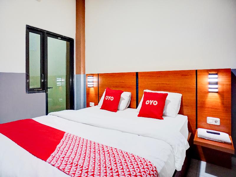Hotel O Sean'S Residence Mansyur Near USU image