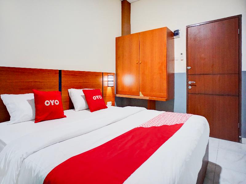 Hotel O Sean'S Residence Mansyur Near USU image