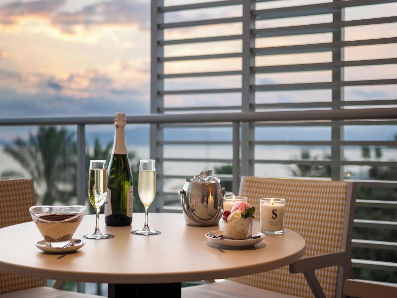 Pure Salt Residences image
