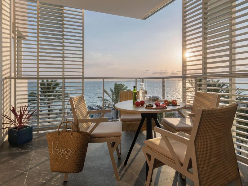 Pure Salt Residences image