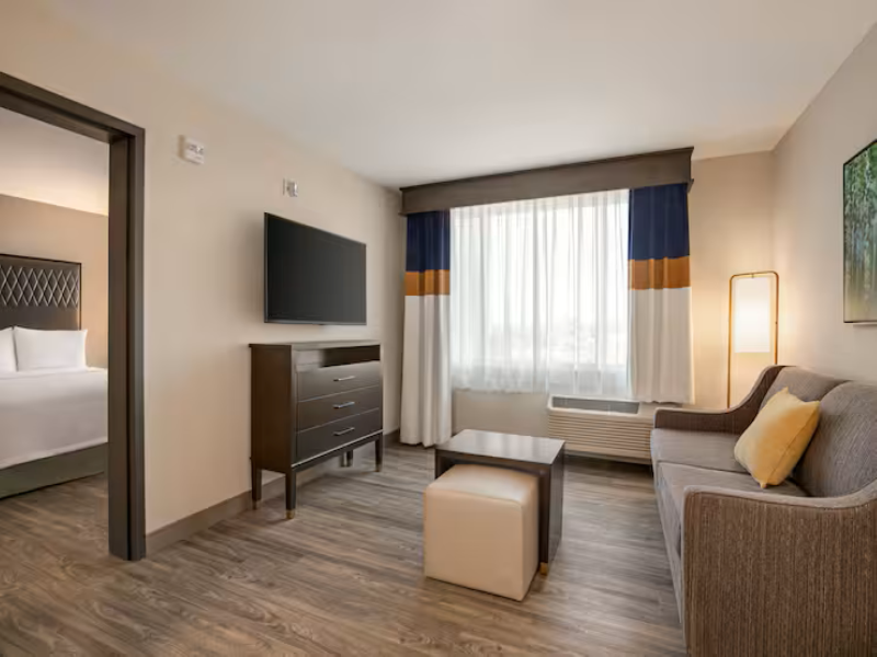 Homewood Suites Indianapolis Downtown IUPUI image