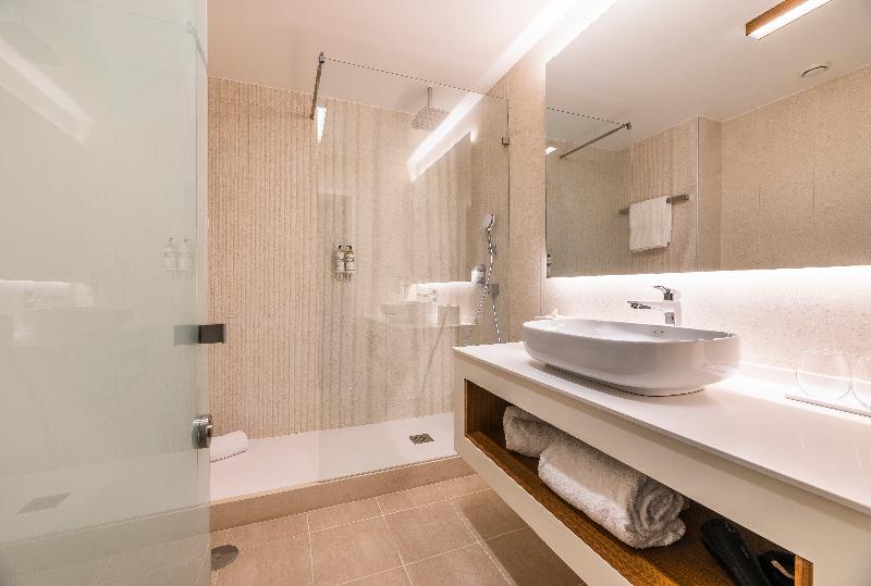Regency Salgados Hotel & Spa image
