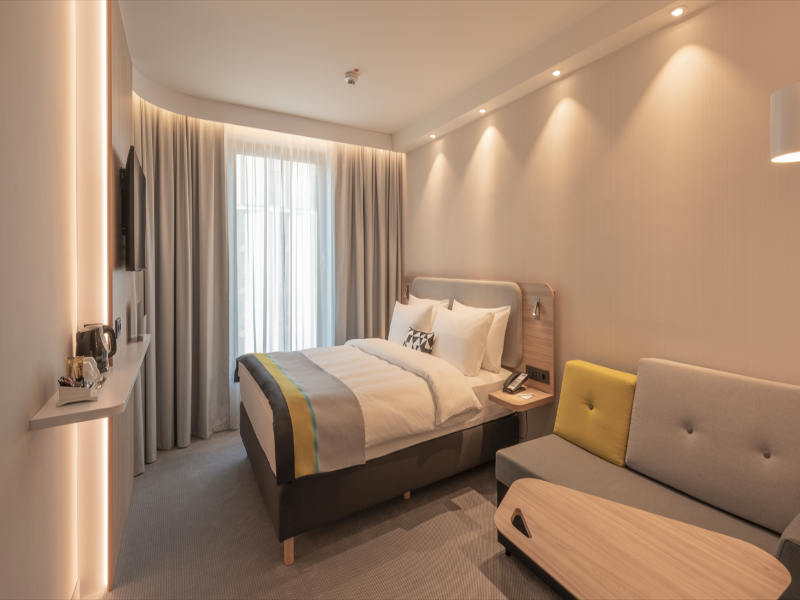 Holiday Inn Express Dusseldorf - Hauptbahnhof image