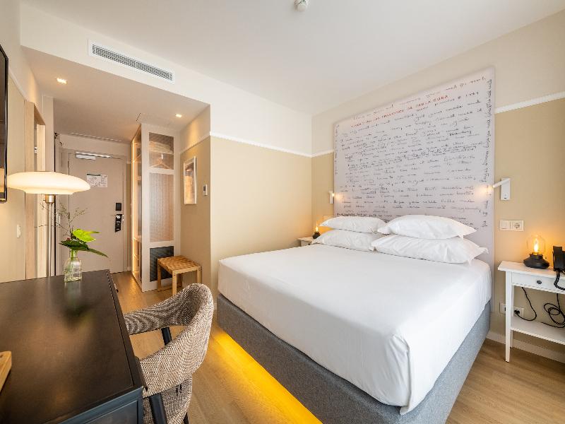 Pestana Fisherman Village image