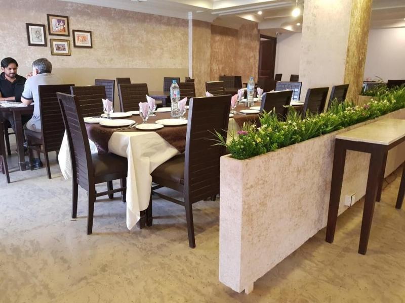 Hotel One Mall Road Murree image 1