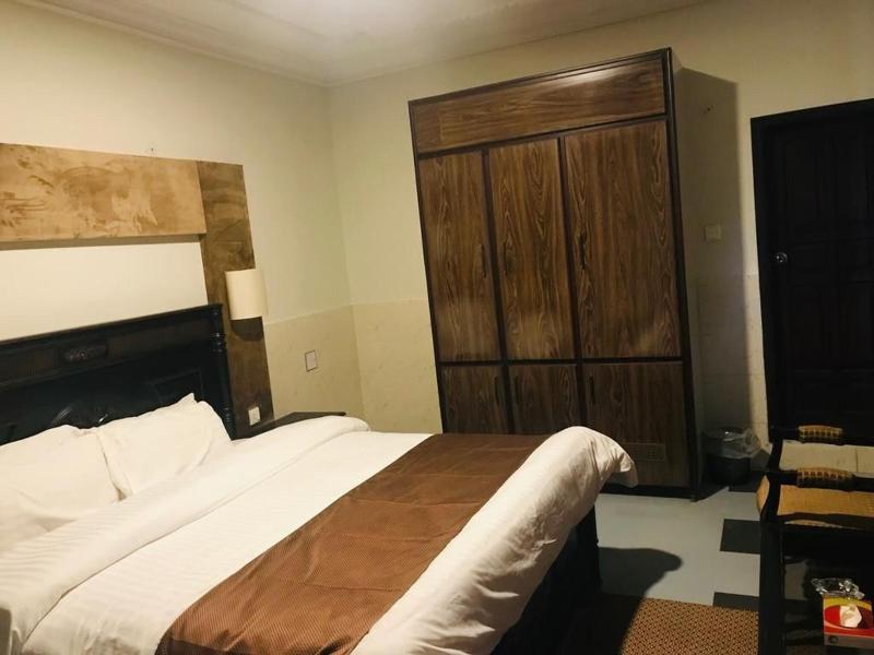 Hotel One Mall Road Murree image