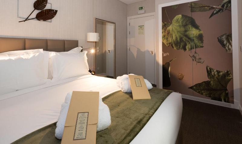 OMID Boutique Hotel image
