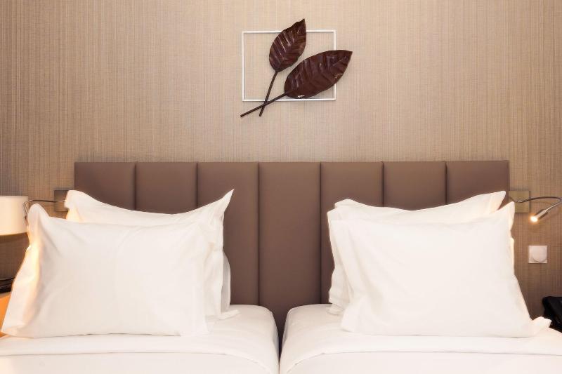OMID Boutique Hotel image