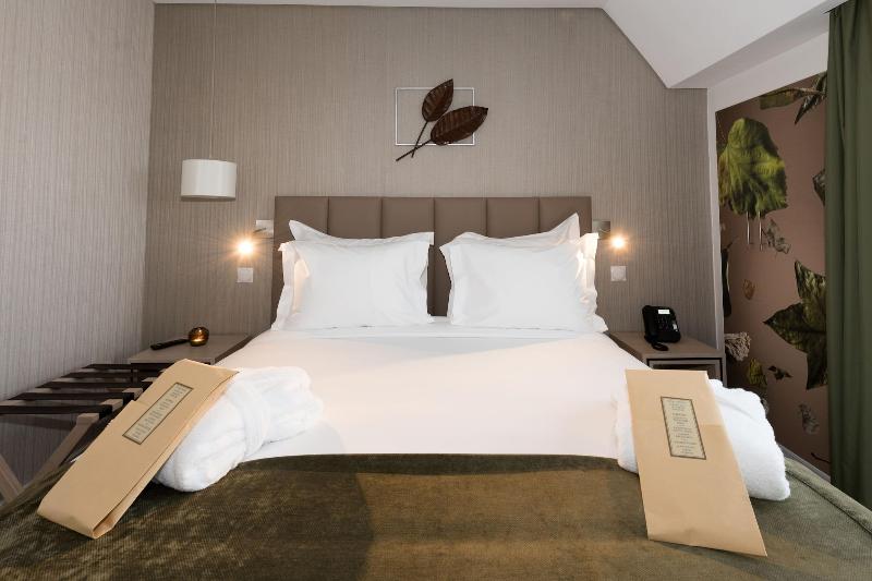OMID Boutique Hotel image