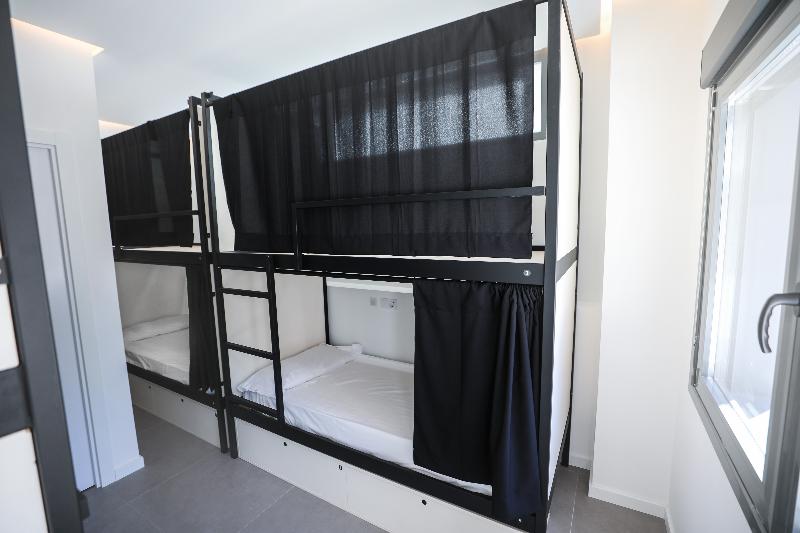 Hostel Myd La Latina image