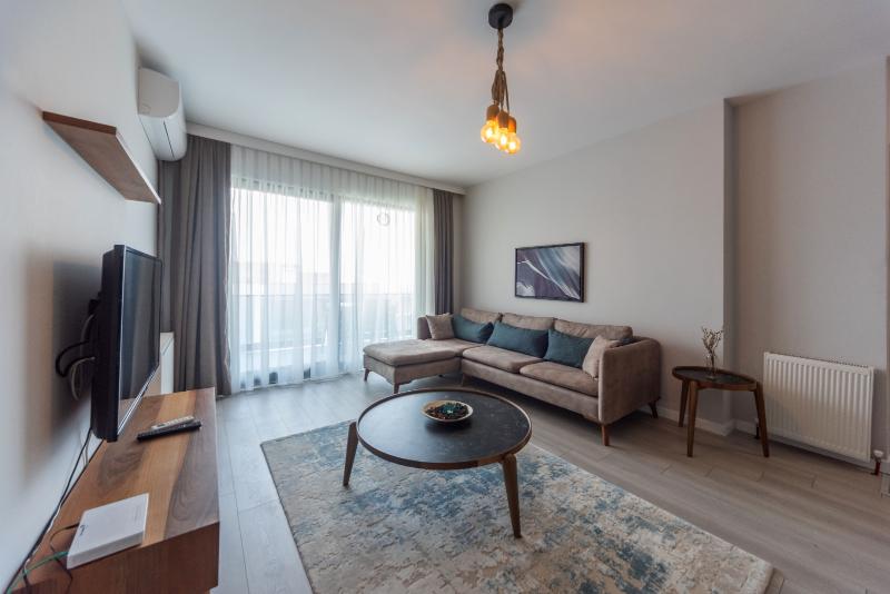 Green Hills Suites image