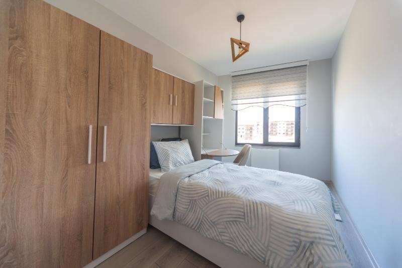 Green Hills Suites image
