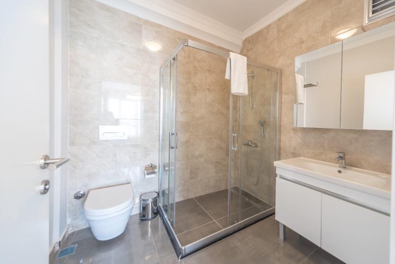 Green Hills Suites image