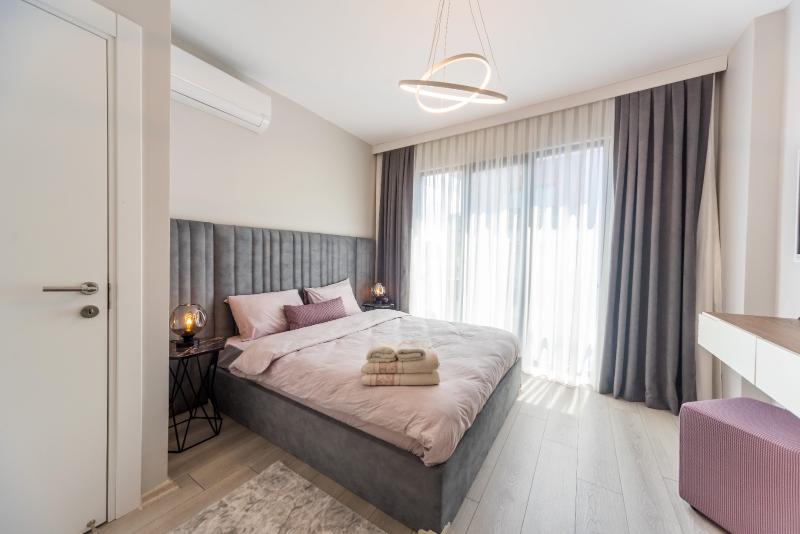 Green Hills Suites image