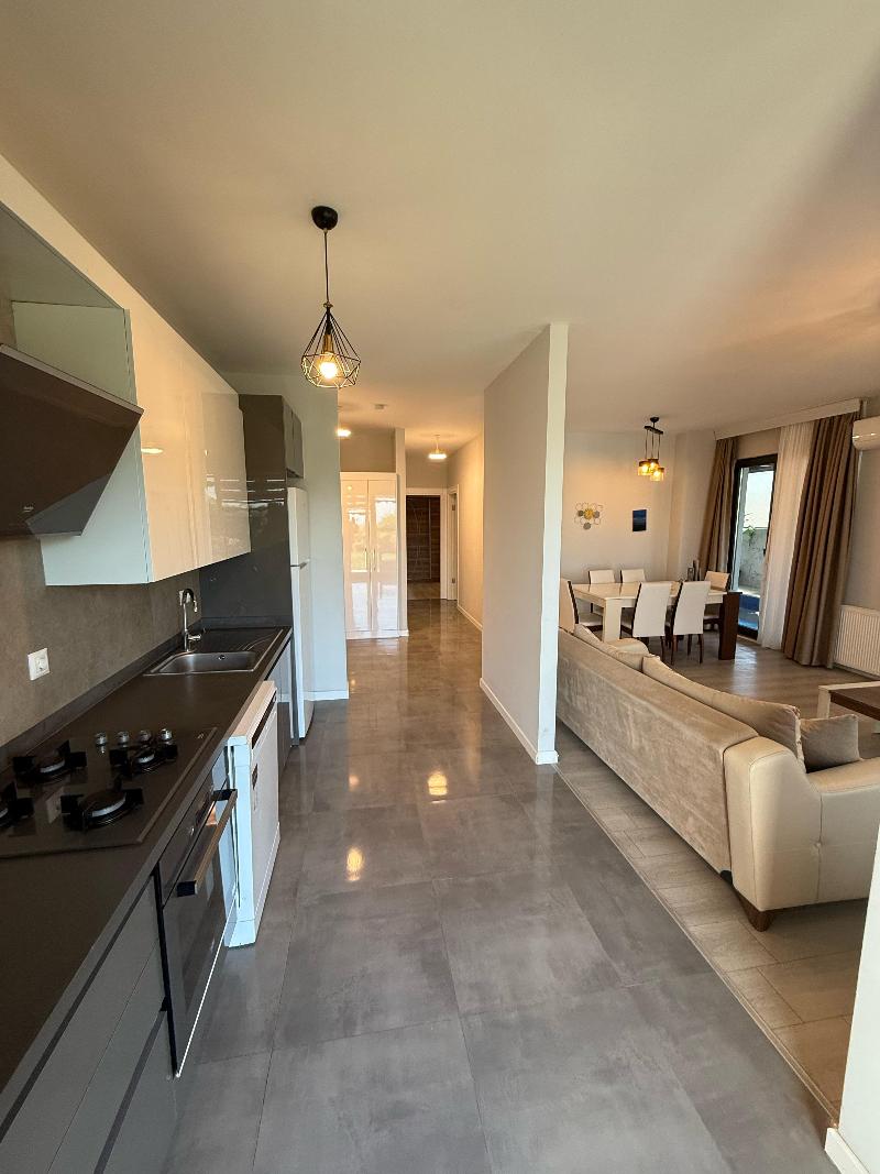 Green Hills Suites image