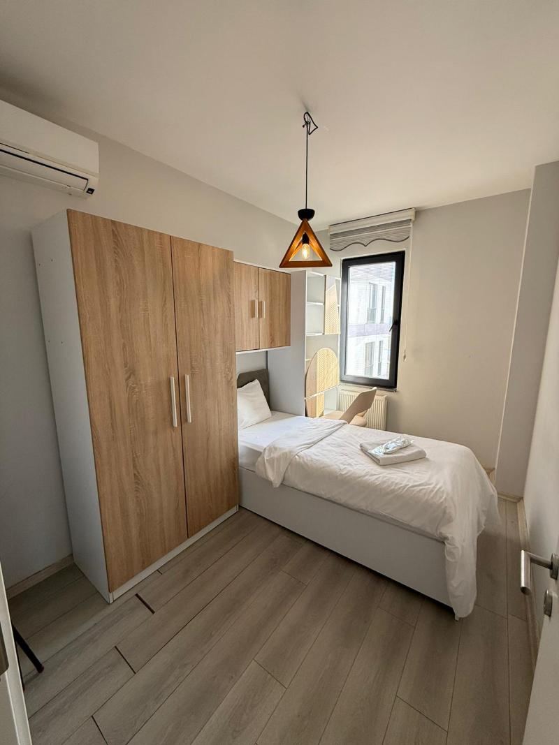 Green Hills Suites image