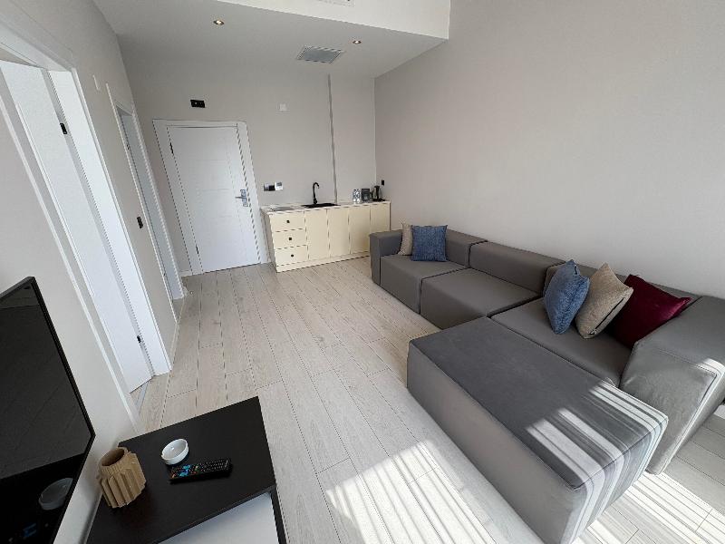 Green Hills Suites image
