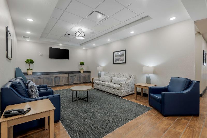 Best Western Plus Rumford Falls image