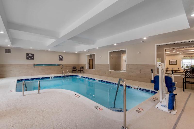 Best Western Plus Rumford Falls image