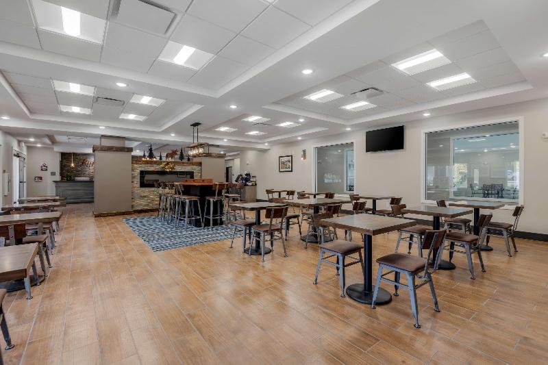 Best Western Plus Rumford Falls image