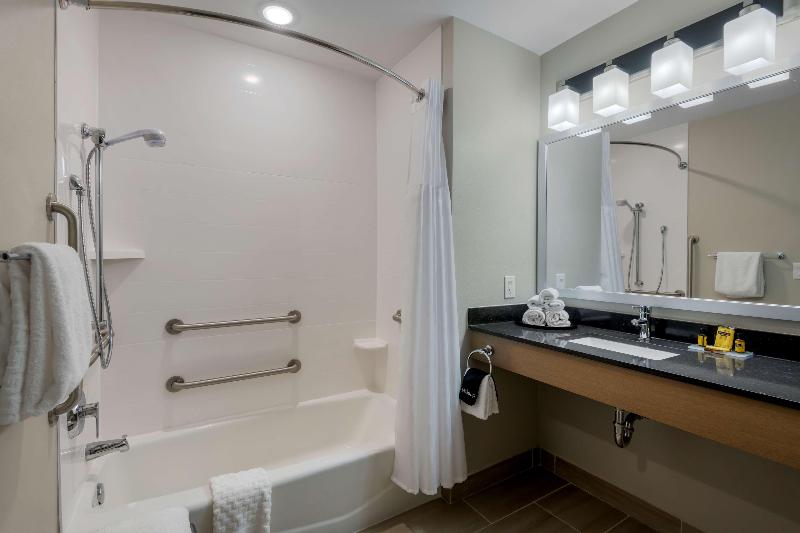 Best Western Plus Rumford Falls image