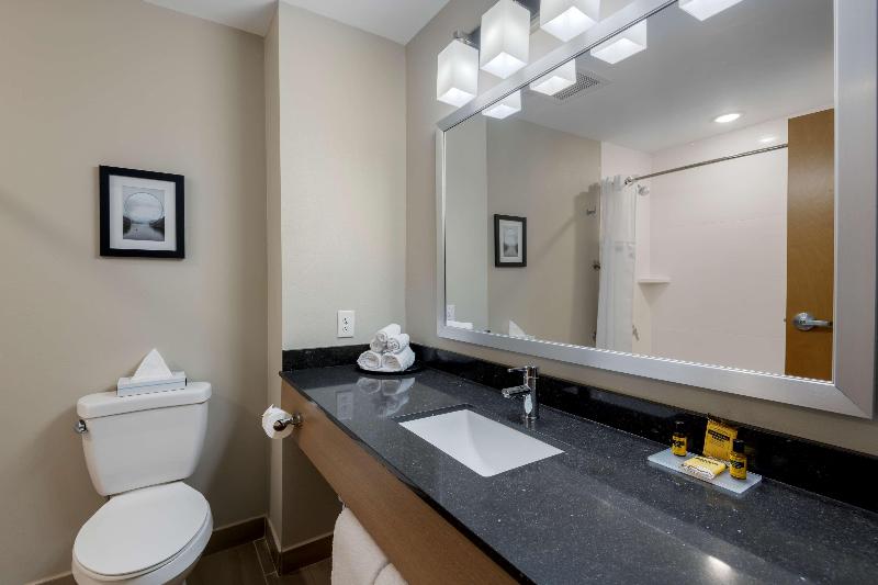 Best Western Plus Rumford Falls image