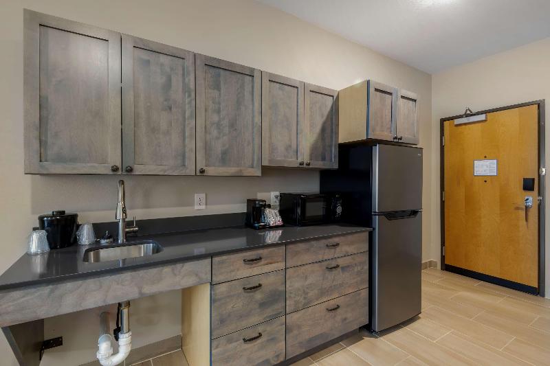 Best Western Plus Rumford Falls image