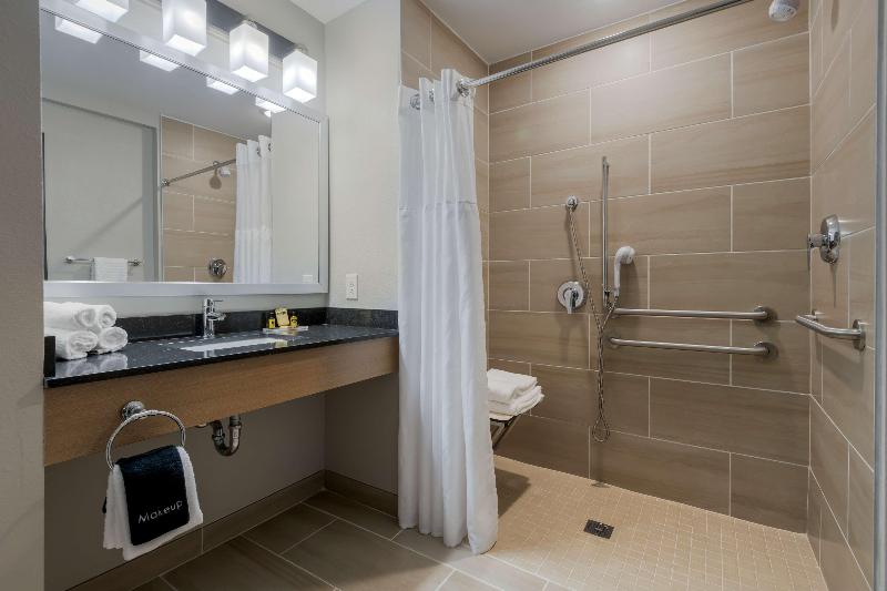Best Western Plus Rumford Falls image
