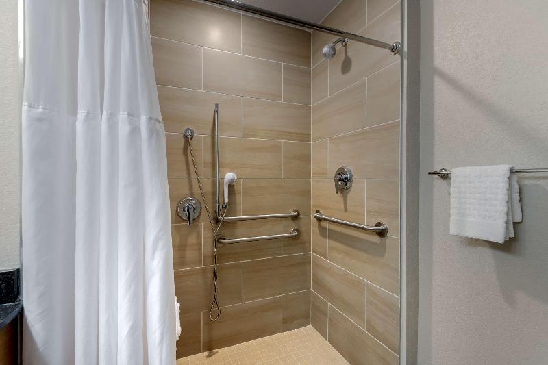 Best Western Plus Rumford Falls image