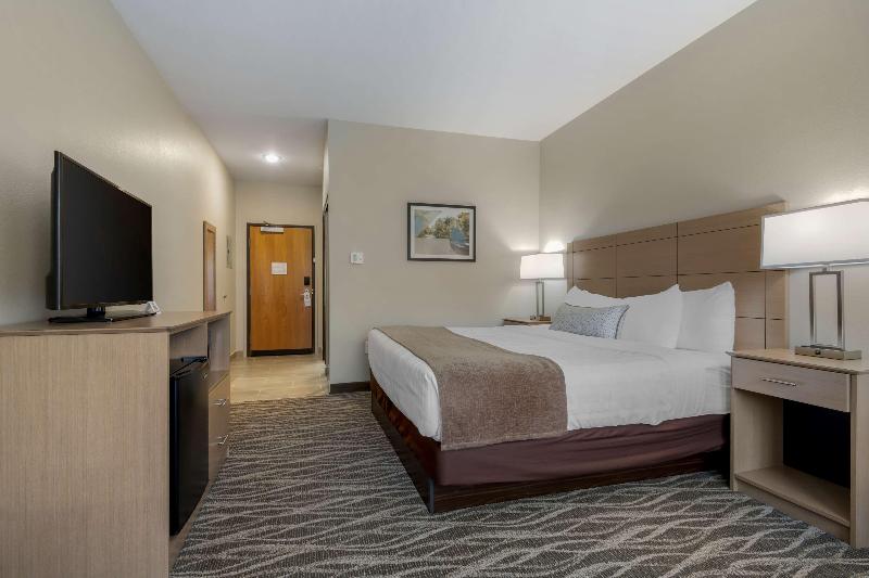 Best Western Plus Rumford Falls image