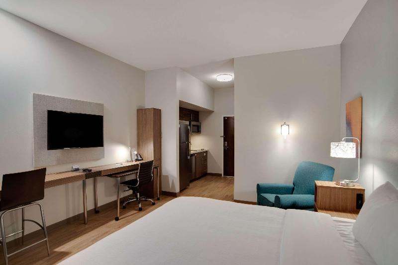 MainStay Suites Carlisle image