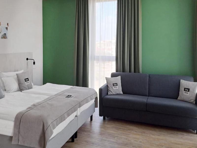 Holiday Inn - the niu, Tab Dusseldorf Main Station image