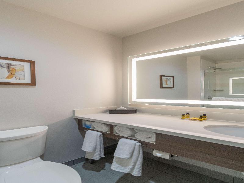Best Western Plus Tacoma Hotel image