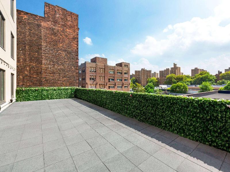 Wingate by Wyndham Bronx/Haven Park image