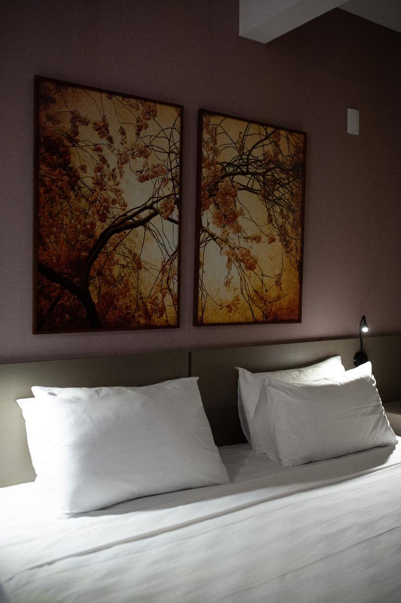 Bristol Infinity Hotel image