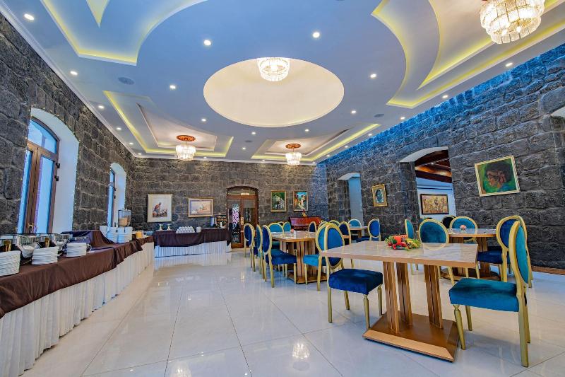 Sangay Spa Hotel image