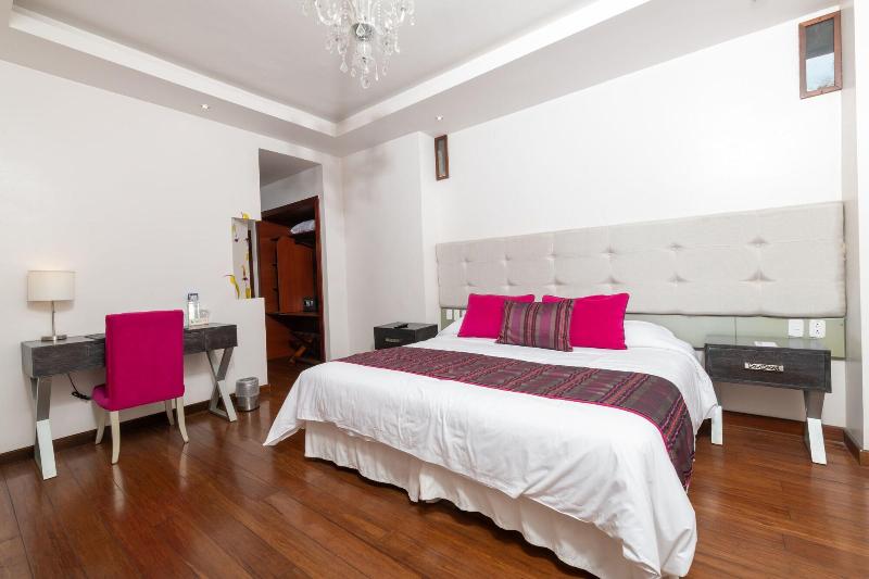 Sangay Spa Hotel image