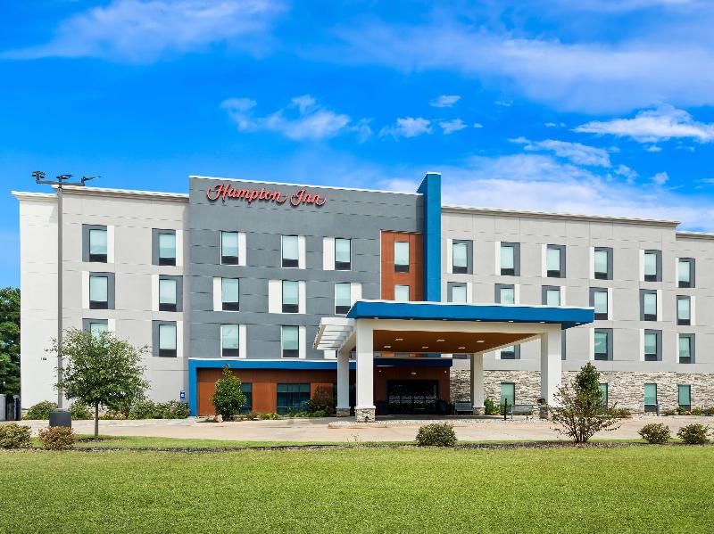 Hampton Inn Longview image
