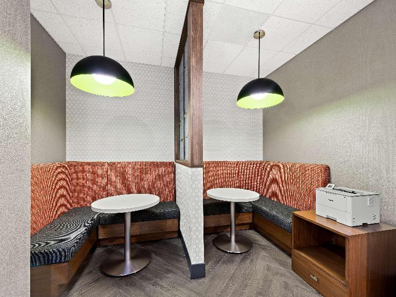 Hampton Inn Longview image
