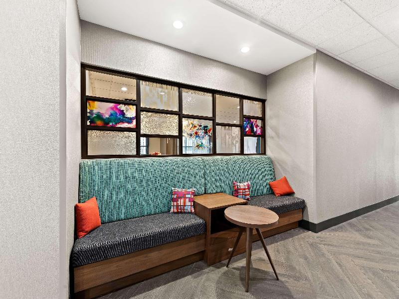 Hampton Inn Longview image