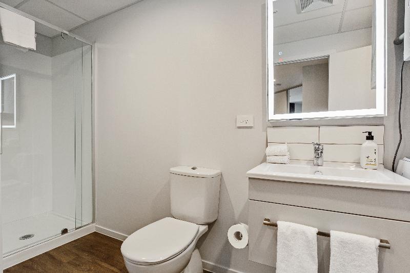 Ramada by Wyndham Newmarket Auckland image