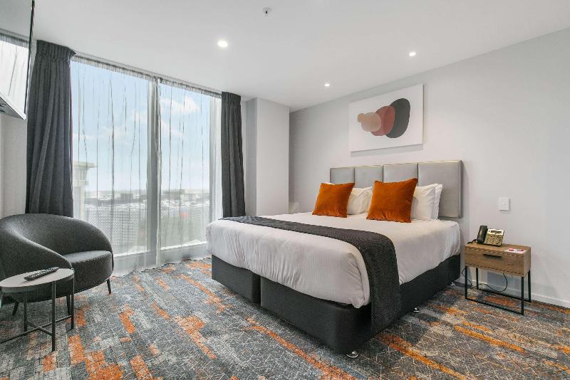 Ramada by Wyndham Newmarket Auckland image