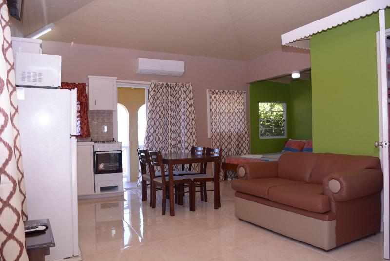 Hillview Apartments