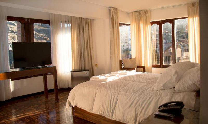 Qhini Hotel Boutique image