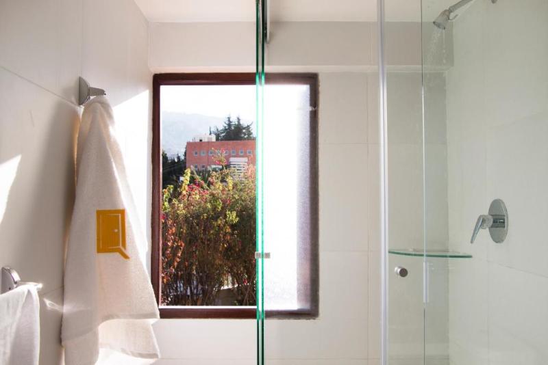 Qhini Hotel Boutique image