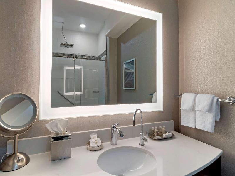 Best Western Premier Liberty Inn & Suites  image